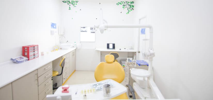 Box de atención de Clínica Dental Tobalaba en Peñalolén